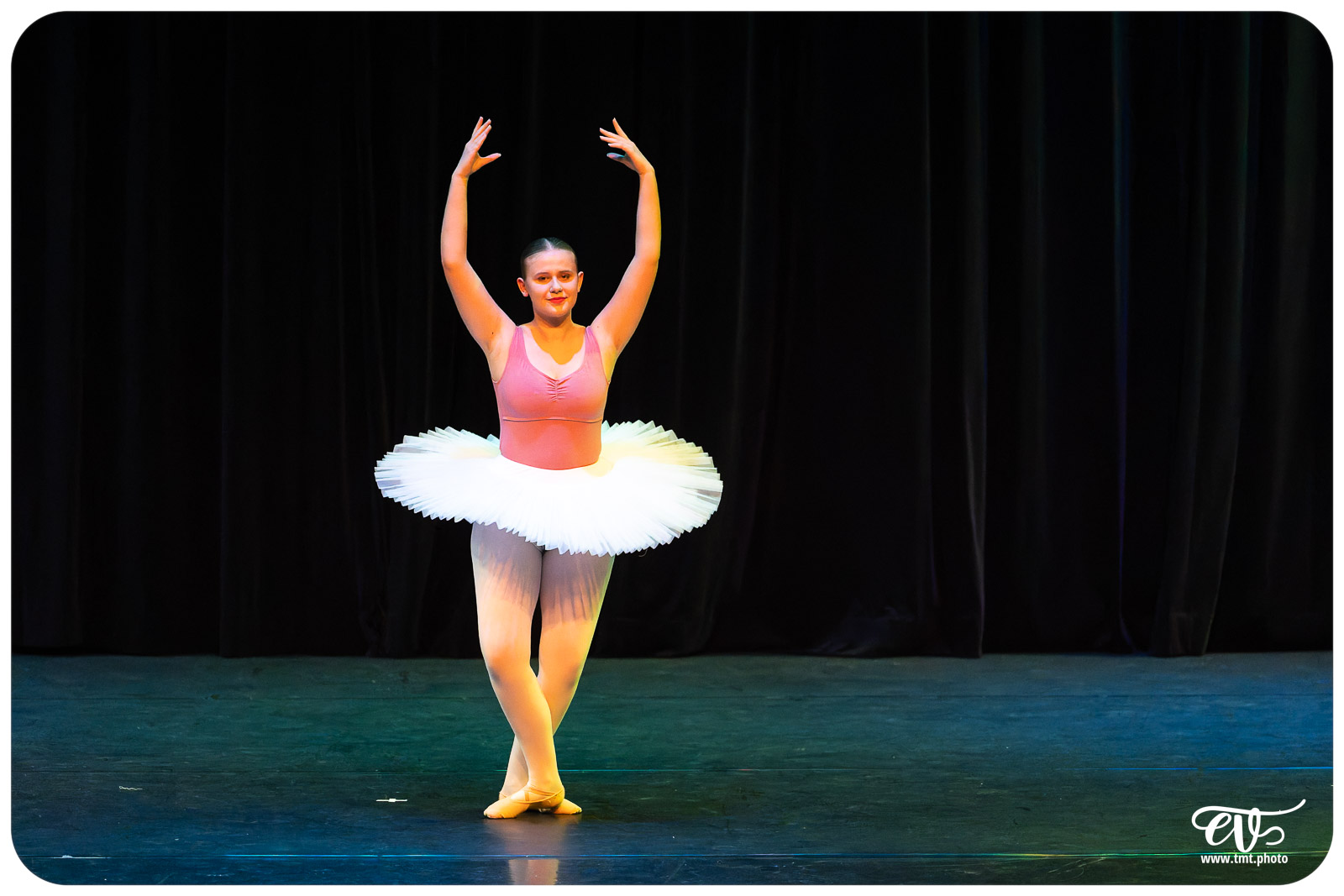 ECOLE DE DANSE CÉCILE ADAMOW